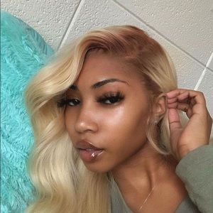 Meet your Posher, Chrissy